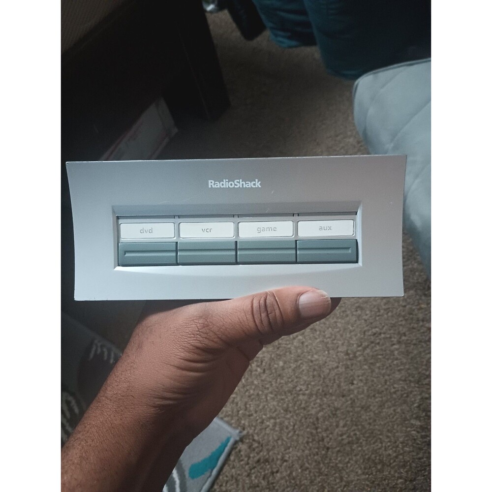 Radio Shack 4-way Audio/Video Manual Selector Model 15-1983